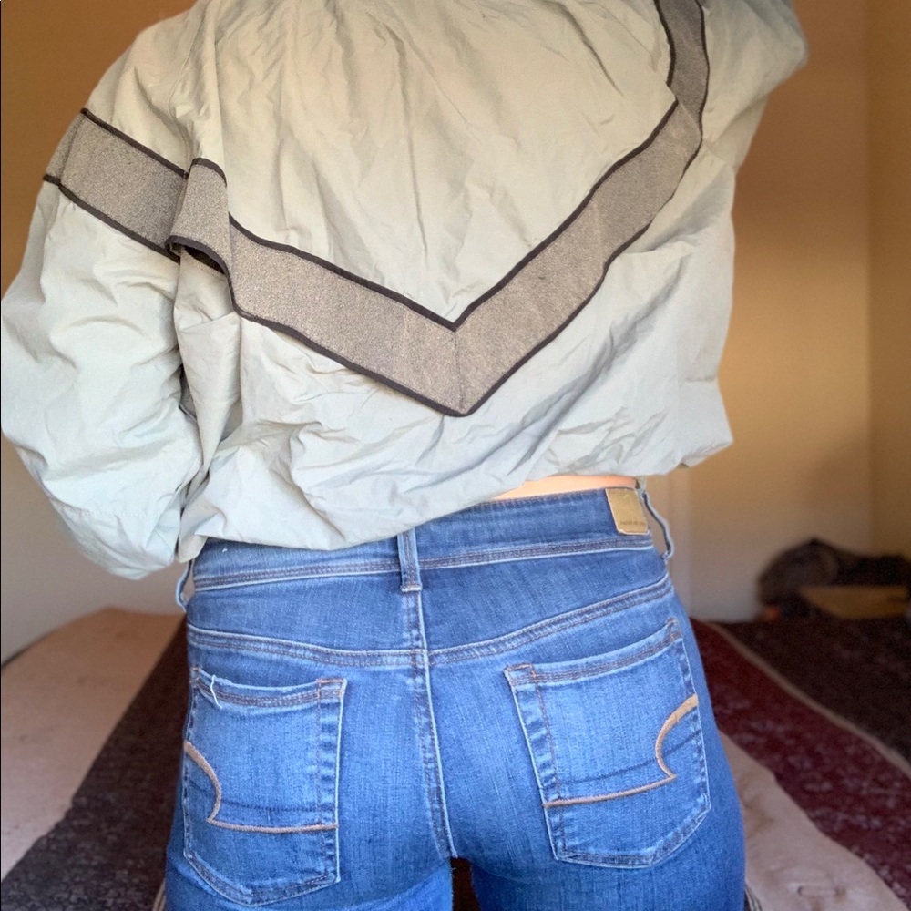 Windbreaker - Picture 4 of 8